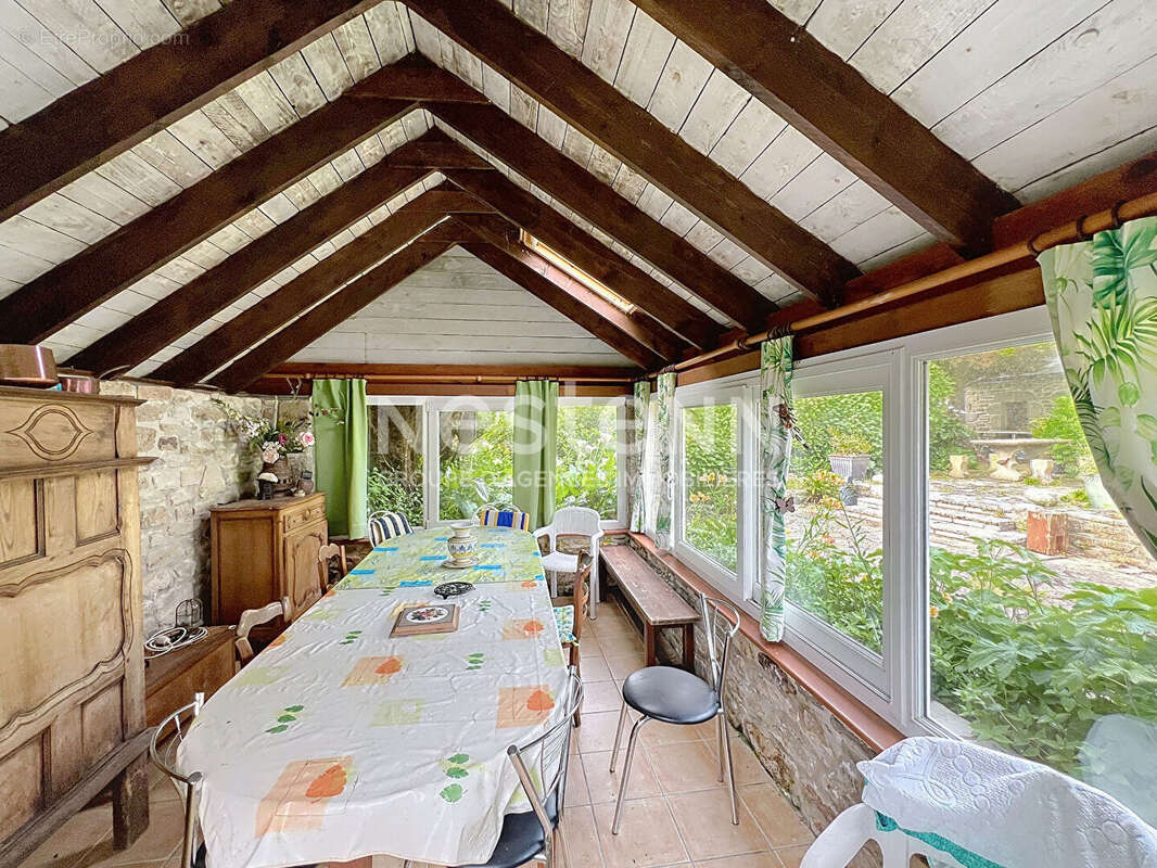 Maison à LAMPAUL-PLOUARZEL