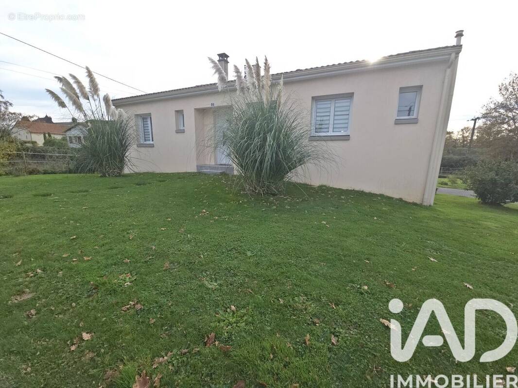 Photo 1 - Maison à SAINT-MESMIN