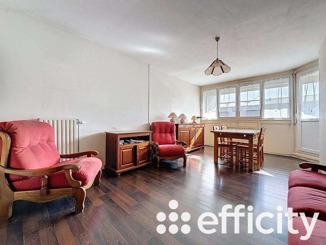 Appartement à FEYZIN