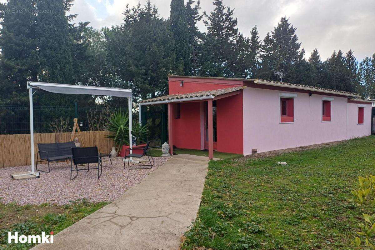 Maison à VILLEMOUSTAUSSOU