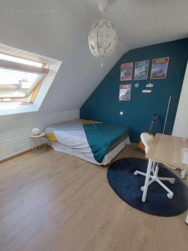 Maison à LAMPAUL-PLOUARZEL