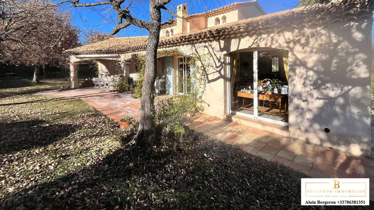 Maison à SAINT-CEZAIRE-SUR-SIAGNE