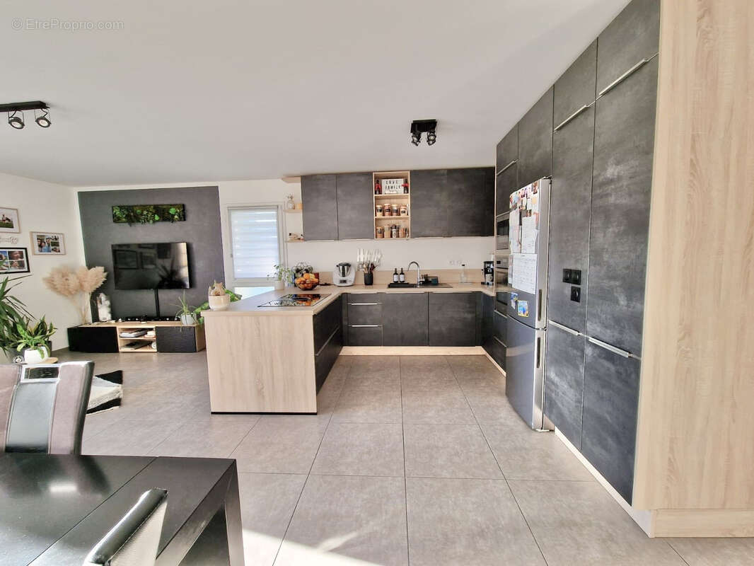 Appartement à ORNEX