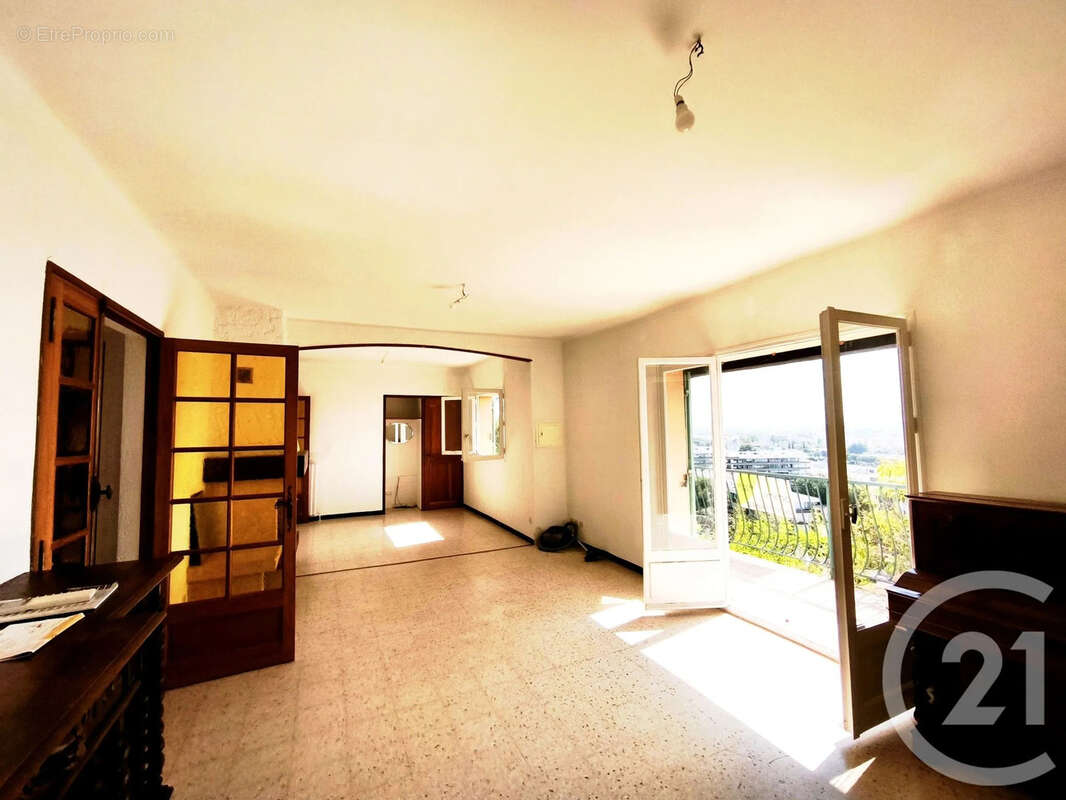 Maison 152 m² à La Garde  - photo 5
