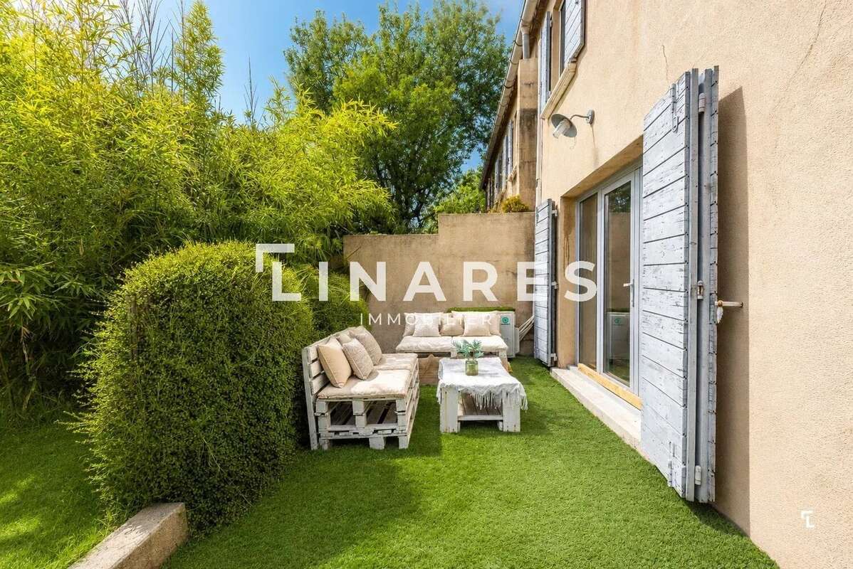 LA FAMILIALE - Maison T3 de 100 m2 - Jardin - Terrasse - Cassis 13260 - photo 2
