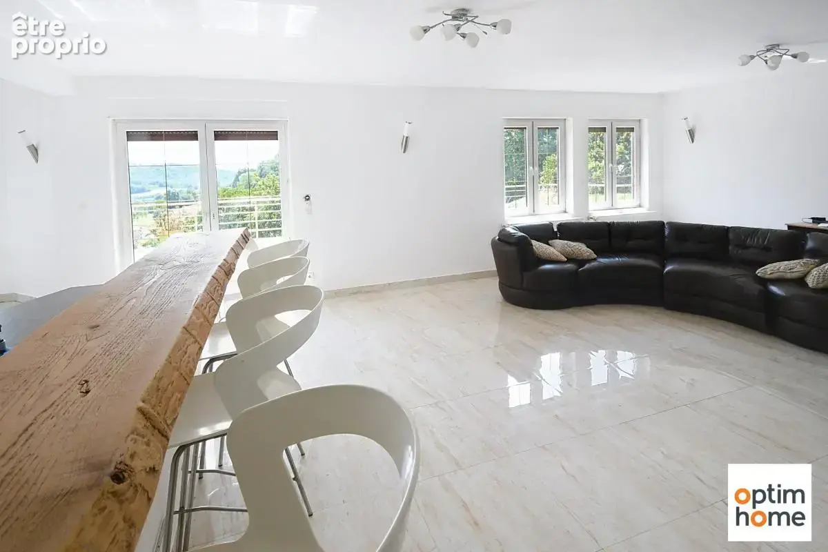 Tres belle maison individuelle - 4 chambres - 2 salles de bain - 2 garages - terrain de 25 ares - photo 1
