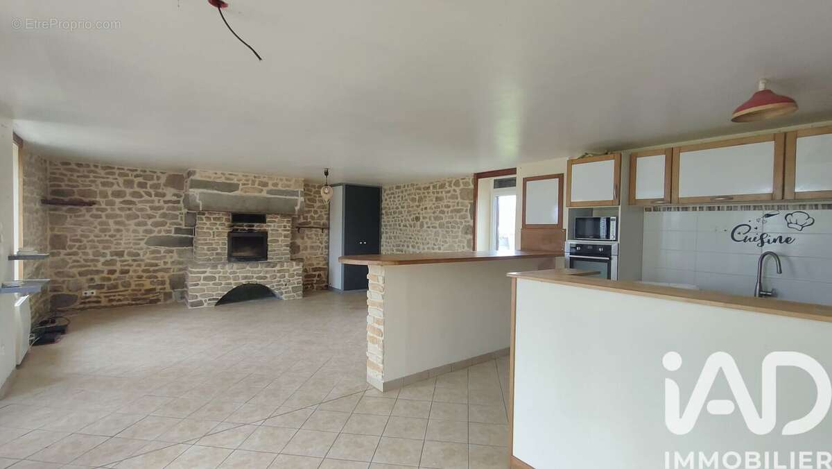 Maison 117 m² à Le Tanu  - photo 4