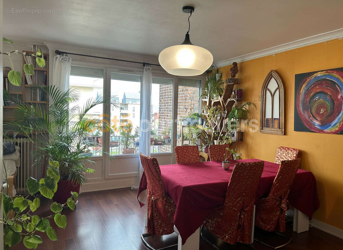 Appartement à VITRY-SUR-SEINE