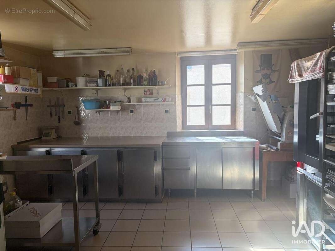 Photo 6 - Commerce à MENS