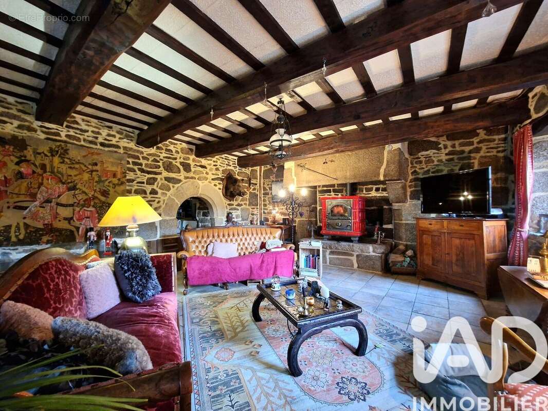 Maison 176 m² à Kergrist-Moelou  - photo 5
