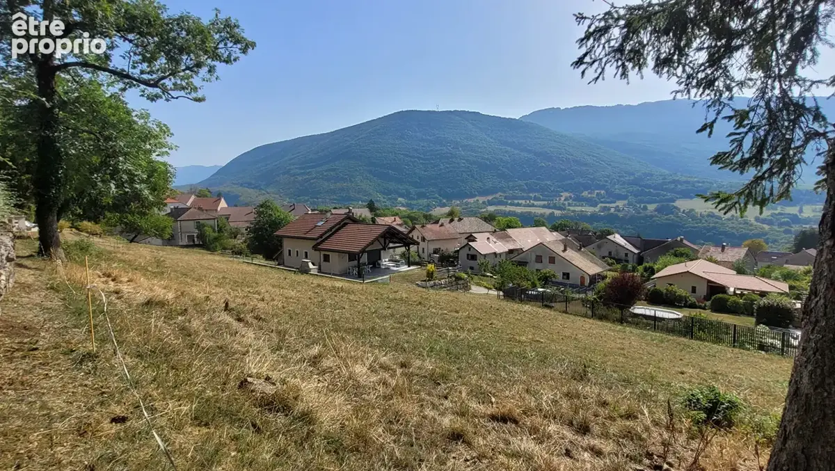Terrain Constructible Montanges 1838 m2 - photo 2