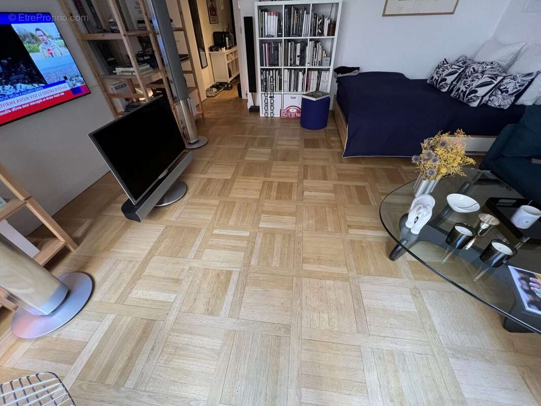 Appartement à PARIS-7E