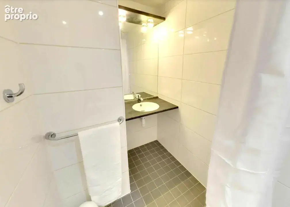 INVESTISSEMENT LOCATIF  Nanterre  Résidence étudiante Les Estudines Nanterre Université  6,18 % de rentabilité - photo 7