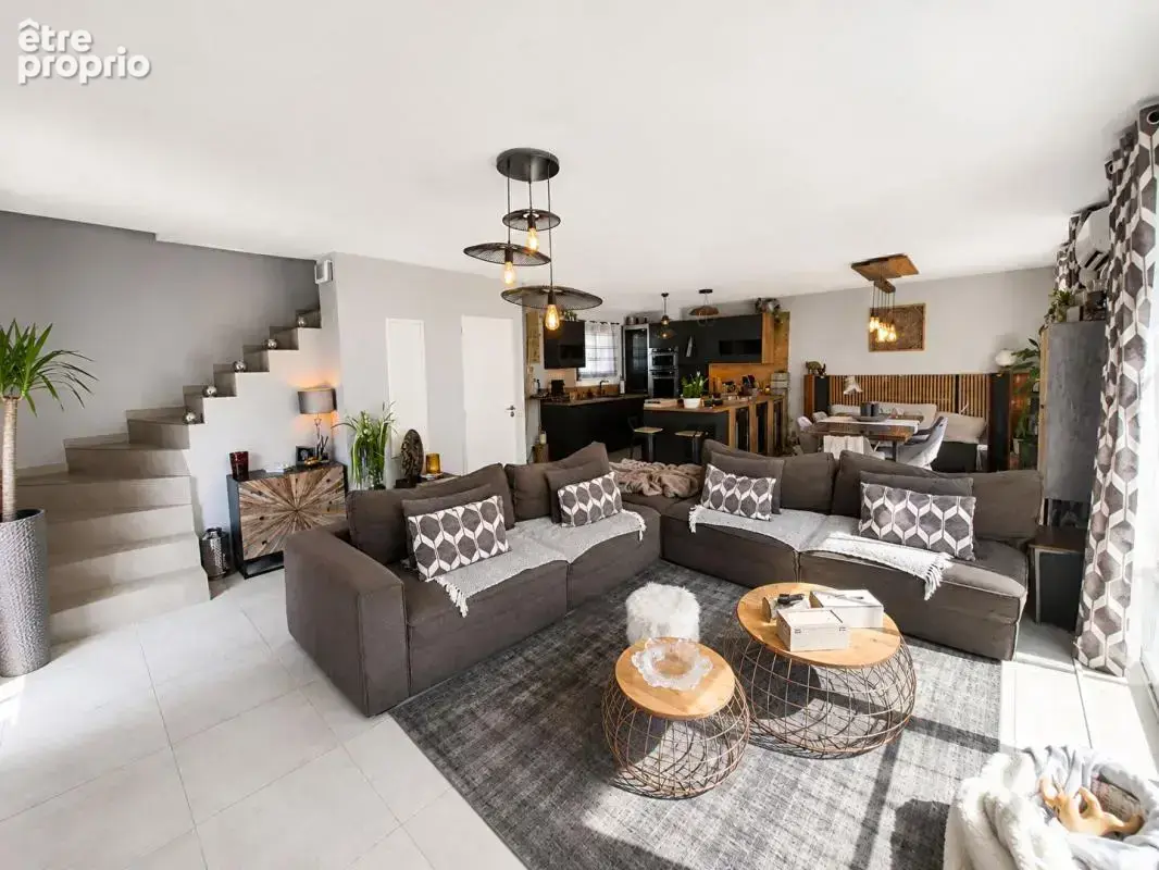 Maison 100 m²  - Piscine - Quartier calme - photo 5
