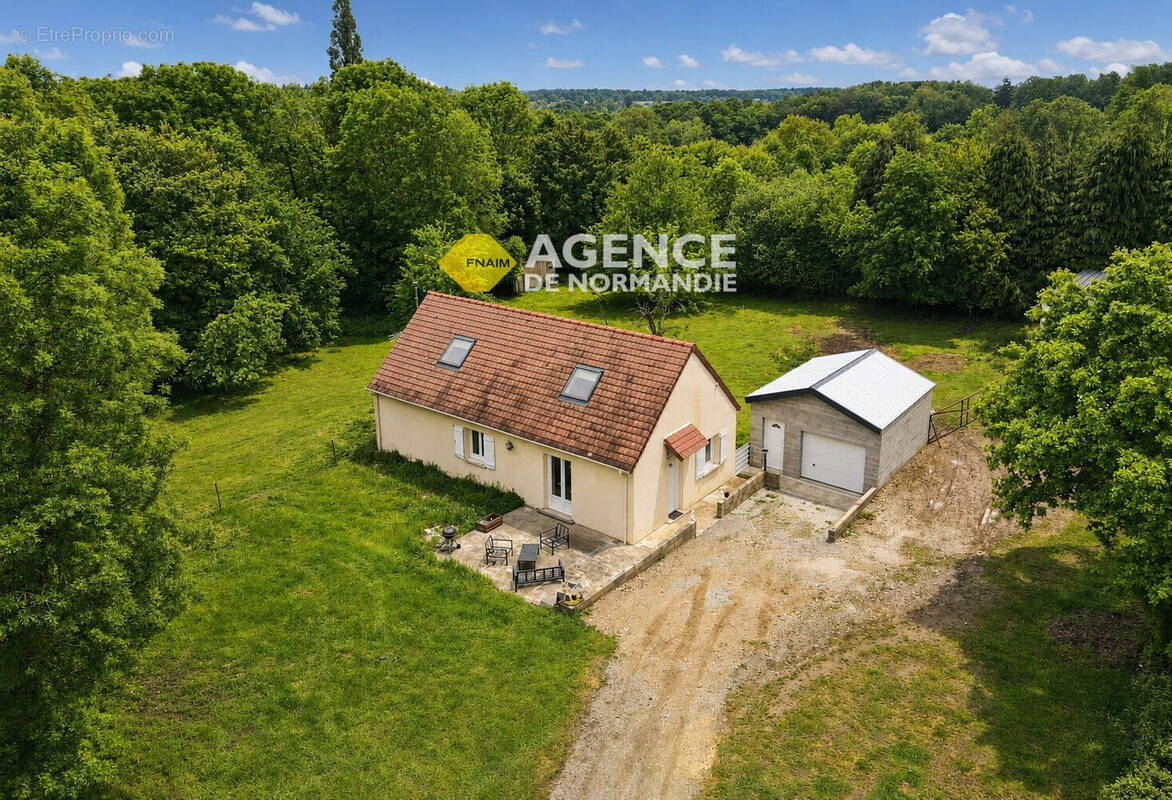 Maison à MONTREUIL-L'ARGILLE