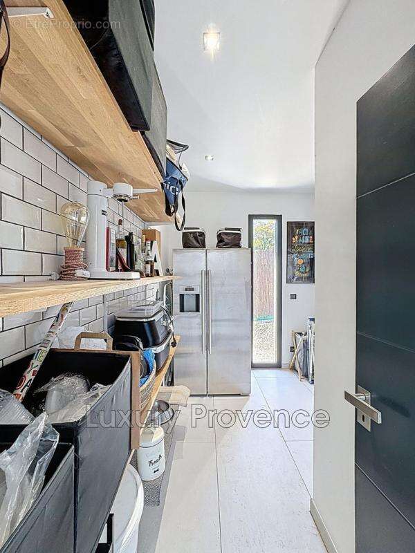 Maison à VAUVENARGUES