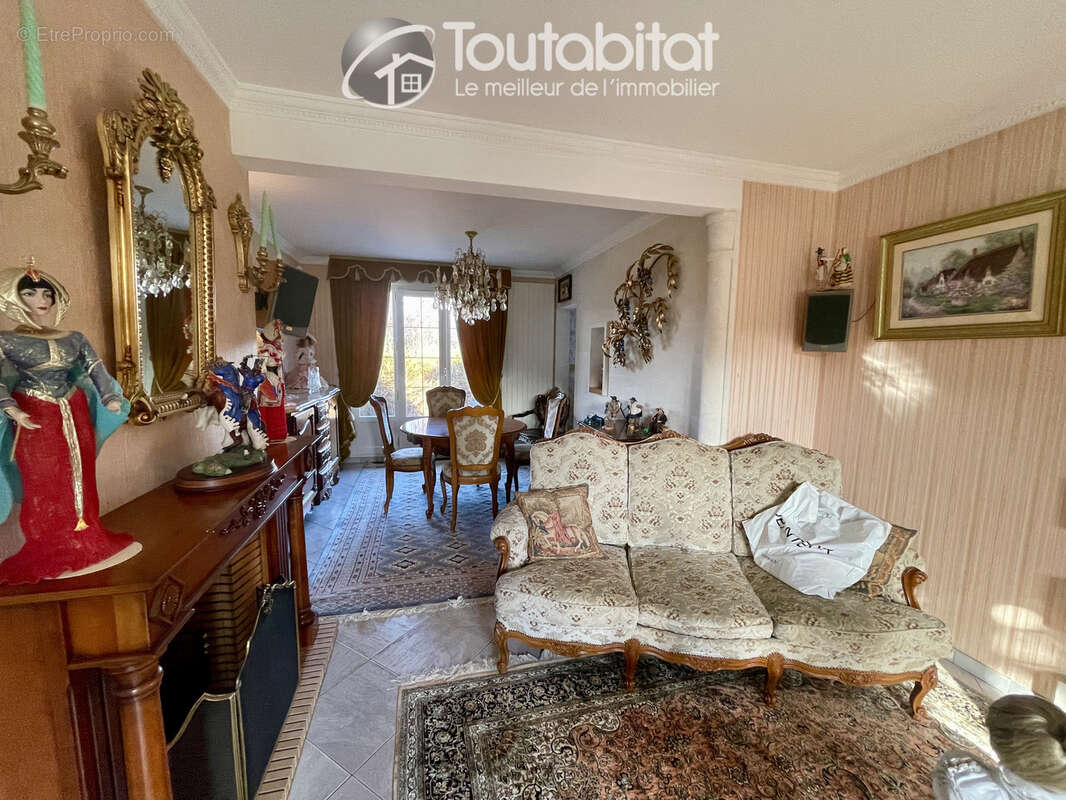 Maison à PRIX-LES-MEZIERES