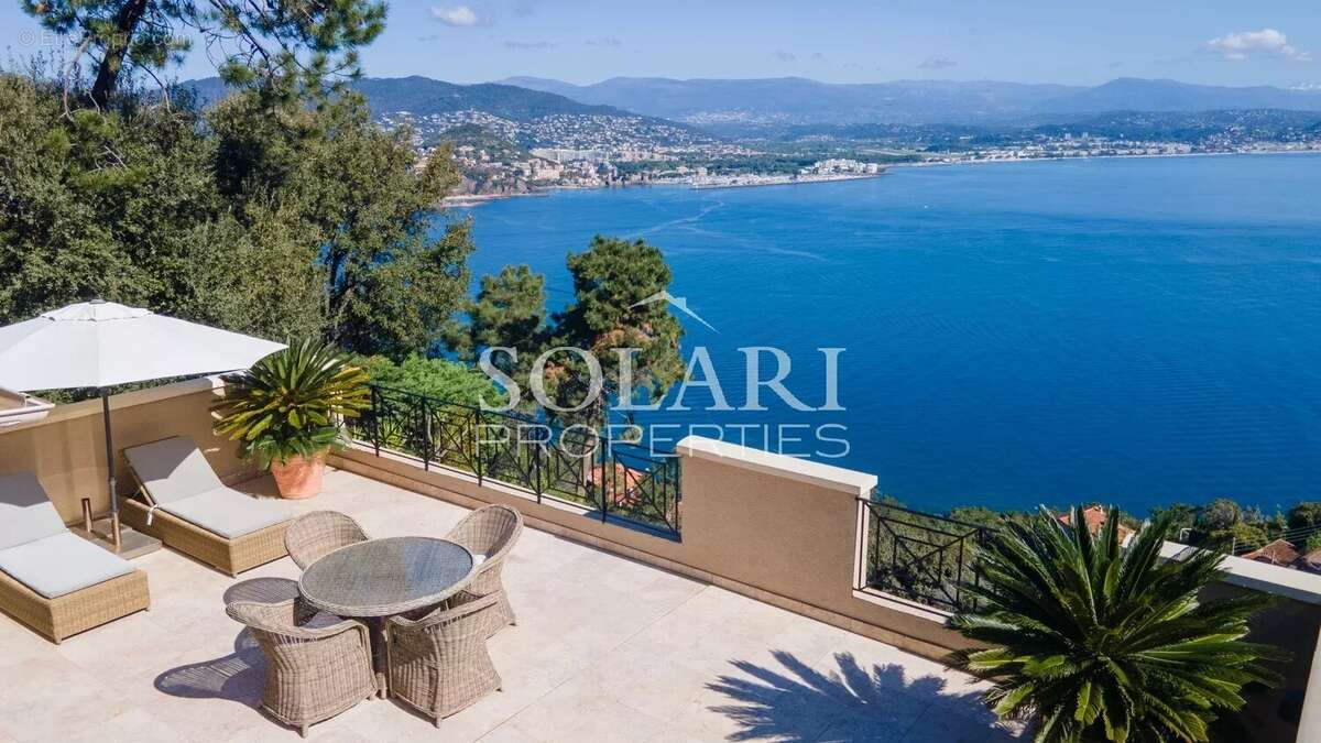 Maison à THEOULE-SUR-MER