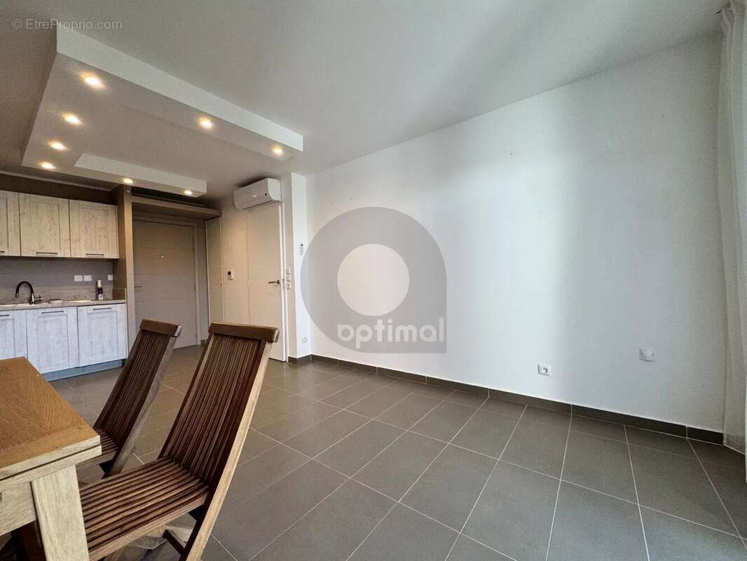 Appartement à ROQUEBRUNE-CAP-MARTIN
