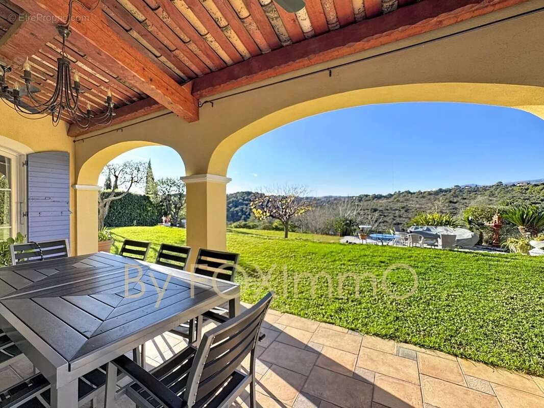 Maison à VILLENEUVE-LOUBET