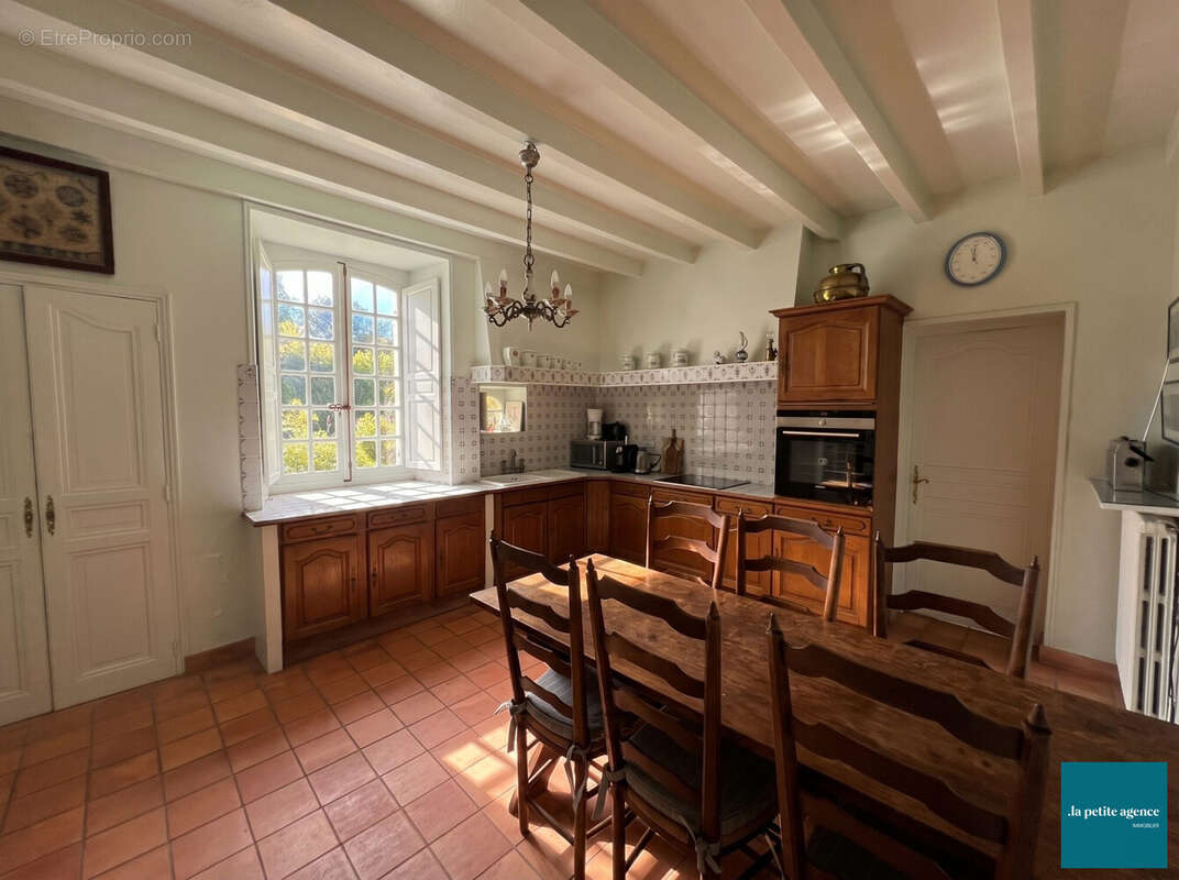 Maison 263 m² à Audouville-La-Hubert  - photo 8