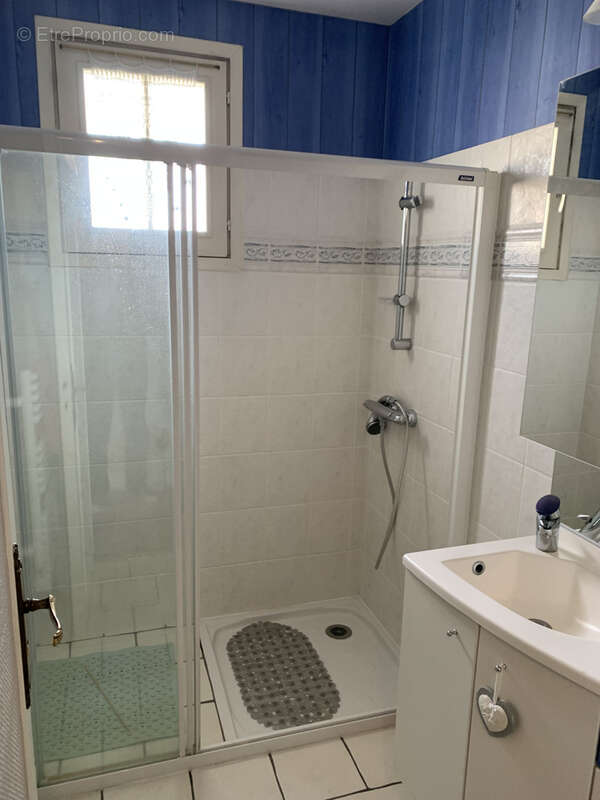 Maison à SAINT-HILAIRE-DE-COURT