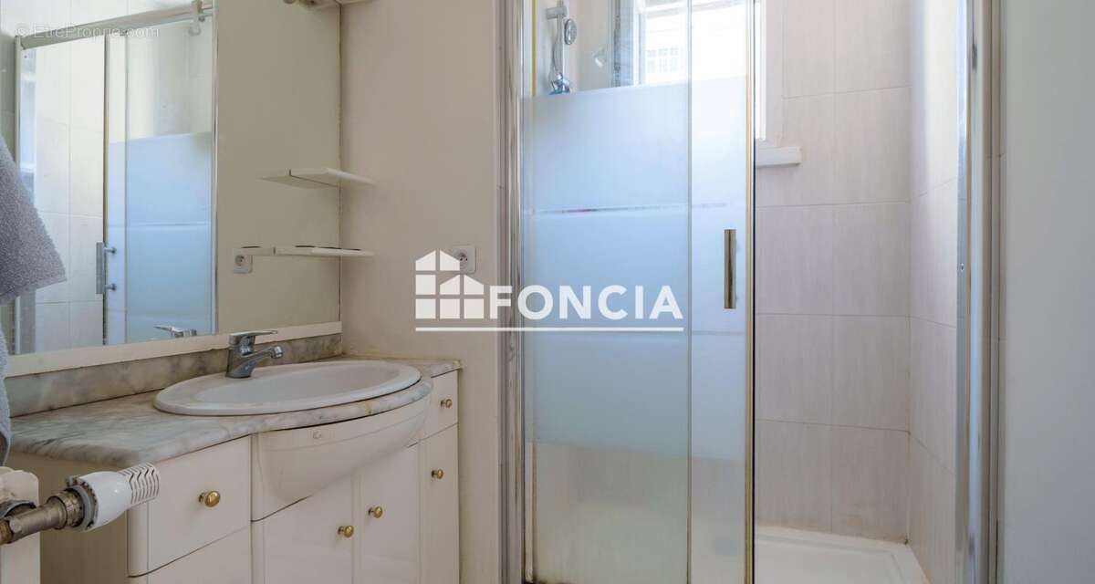 Appartement T3 de 64 m² avec balcons, parking et cave – Rue Casimir Rançon - photo 6