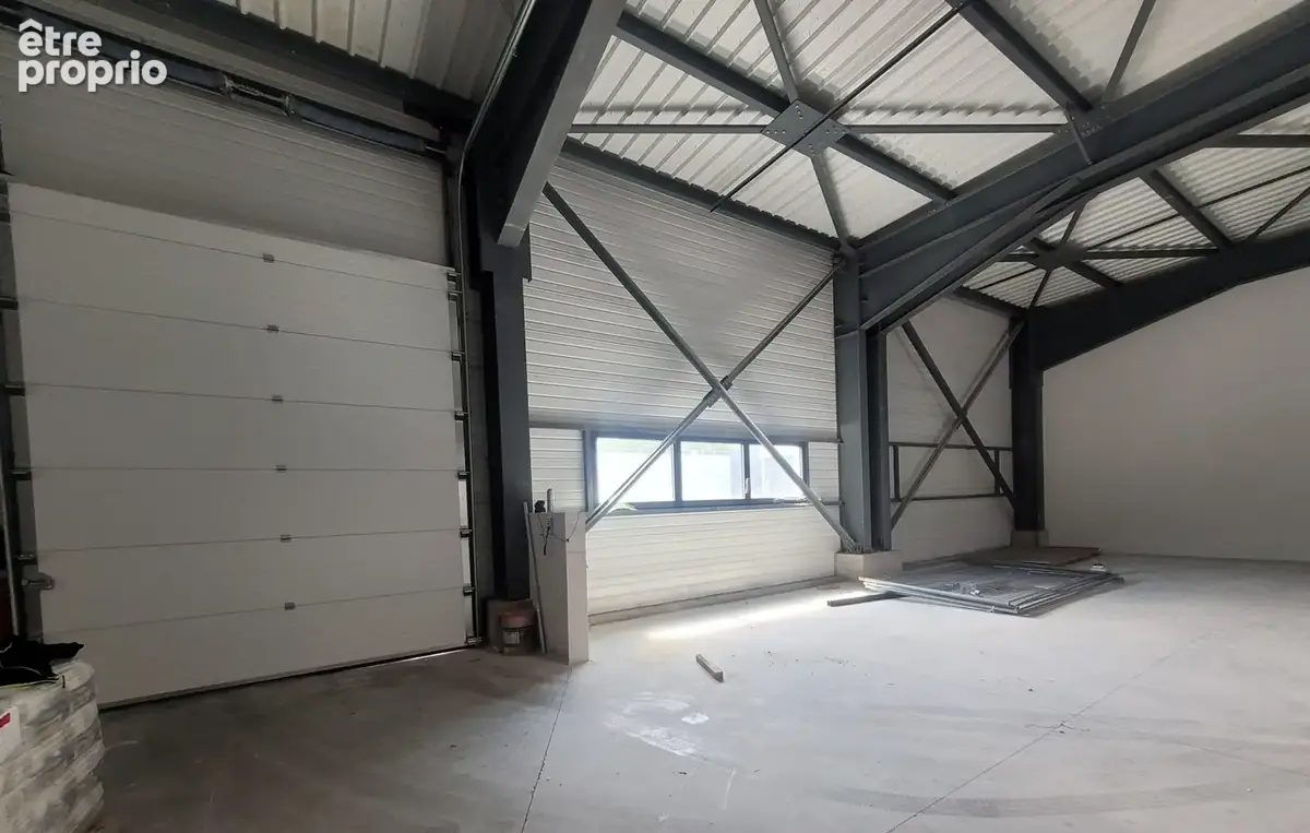 Commerce 861 m² à vendre à Quintal (74600) - photo 4