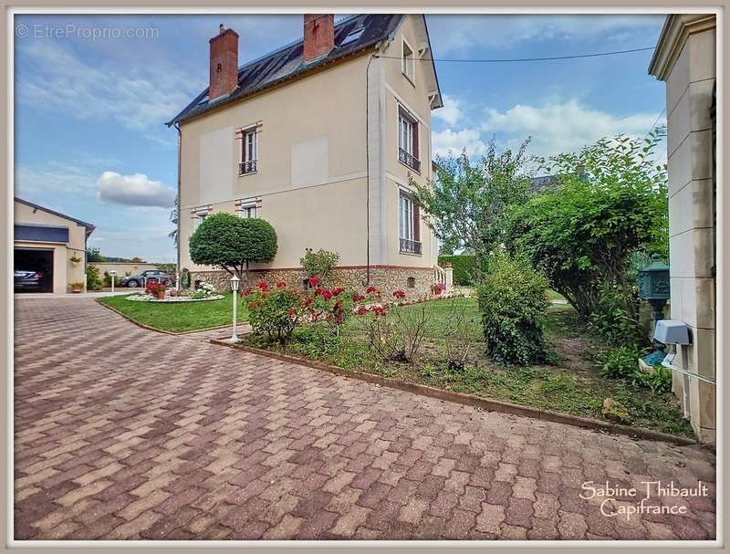 Maison à AUBIGNE-RACAN