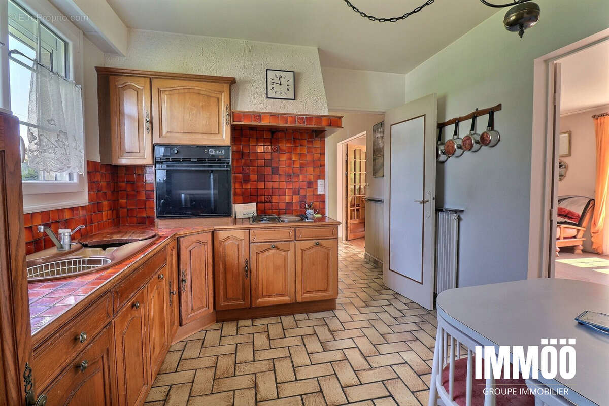 Cuisine - Maison à MAROMME