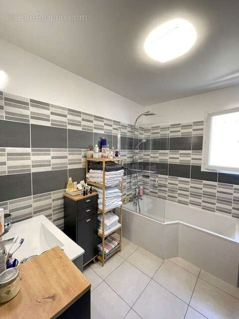 Ales - villa t4- excellent état - 85 m2 - jardin - garage. - photo 15