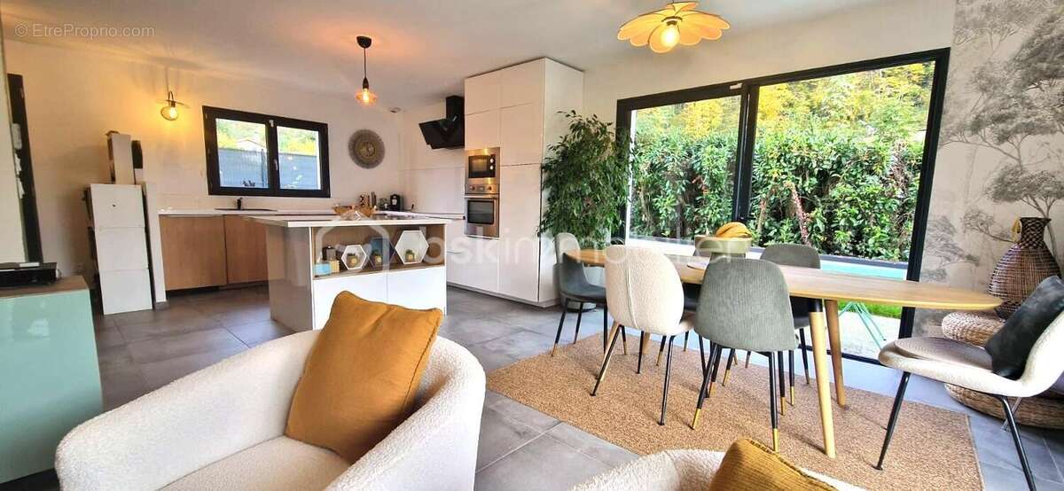 Maison à VILLARD-BONNOT