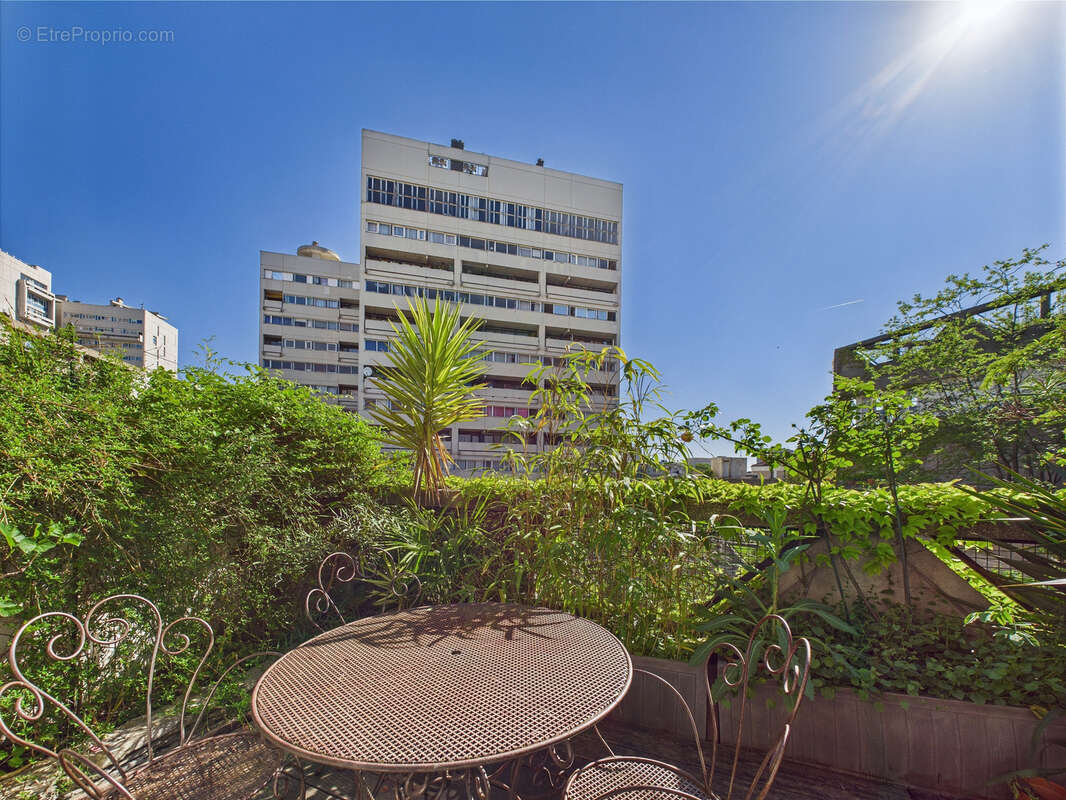 Appartement à IVRY-SUR-SEINE
