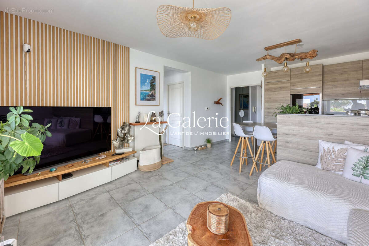 Appartement à CARQUEIRANNE