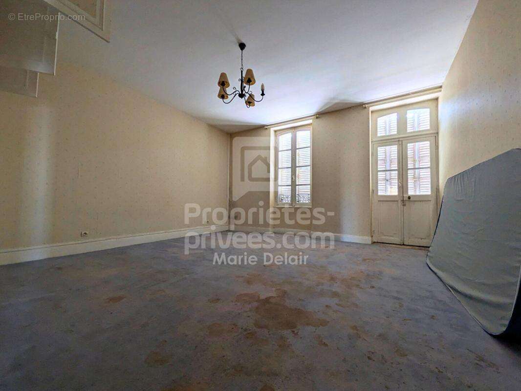 Maison La Charite Sur Loire 14 pièce(s) 445.88 m2 - photo 15