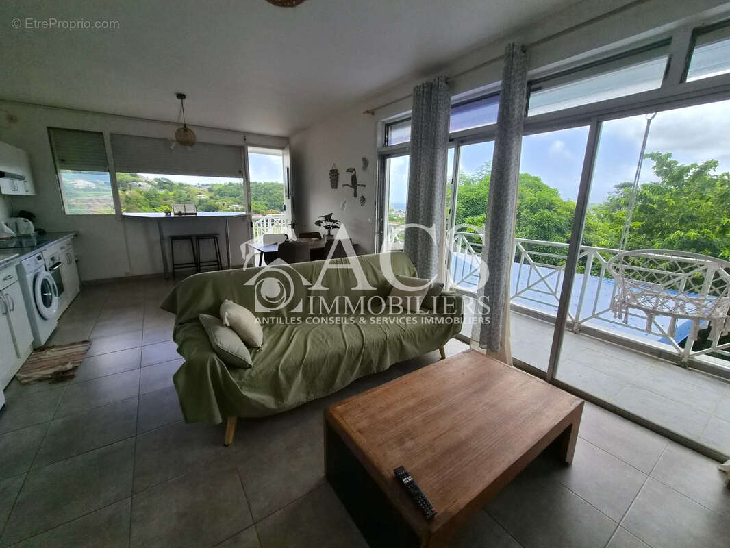 Maison F4 + F5 meublé et équipée en très bon état. - photo 17