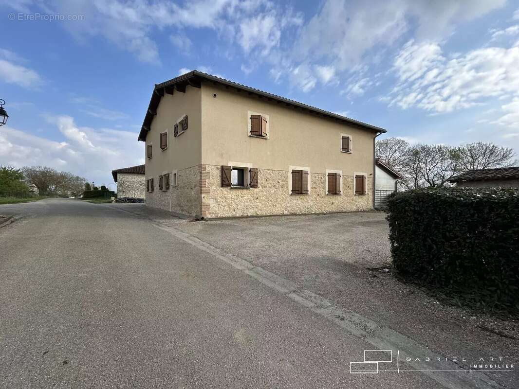 Maison à BAJONNETTE