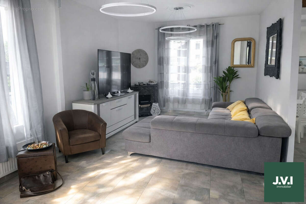 Maison à MONTMORENCY