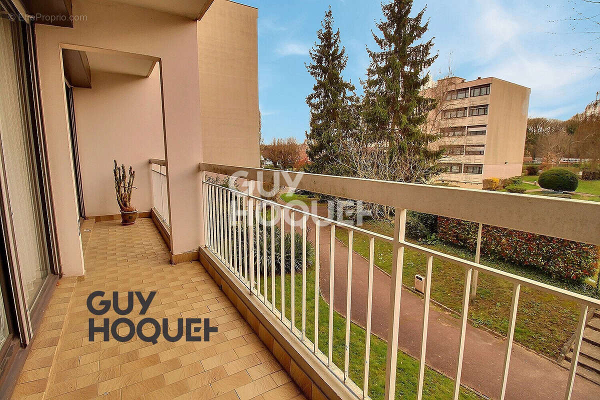 Appartement à LIMEIL-BREVANNES