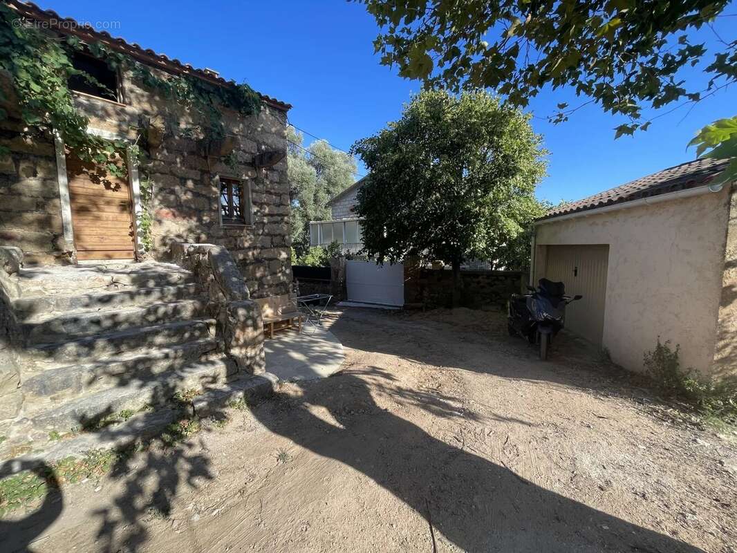 Maison à PORTO-VECCHIO