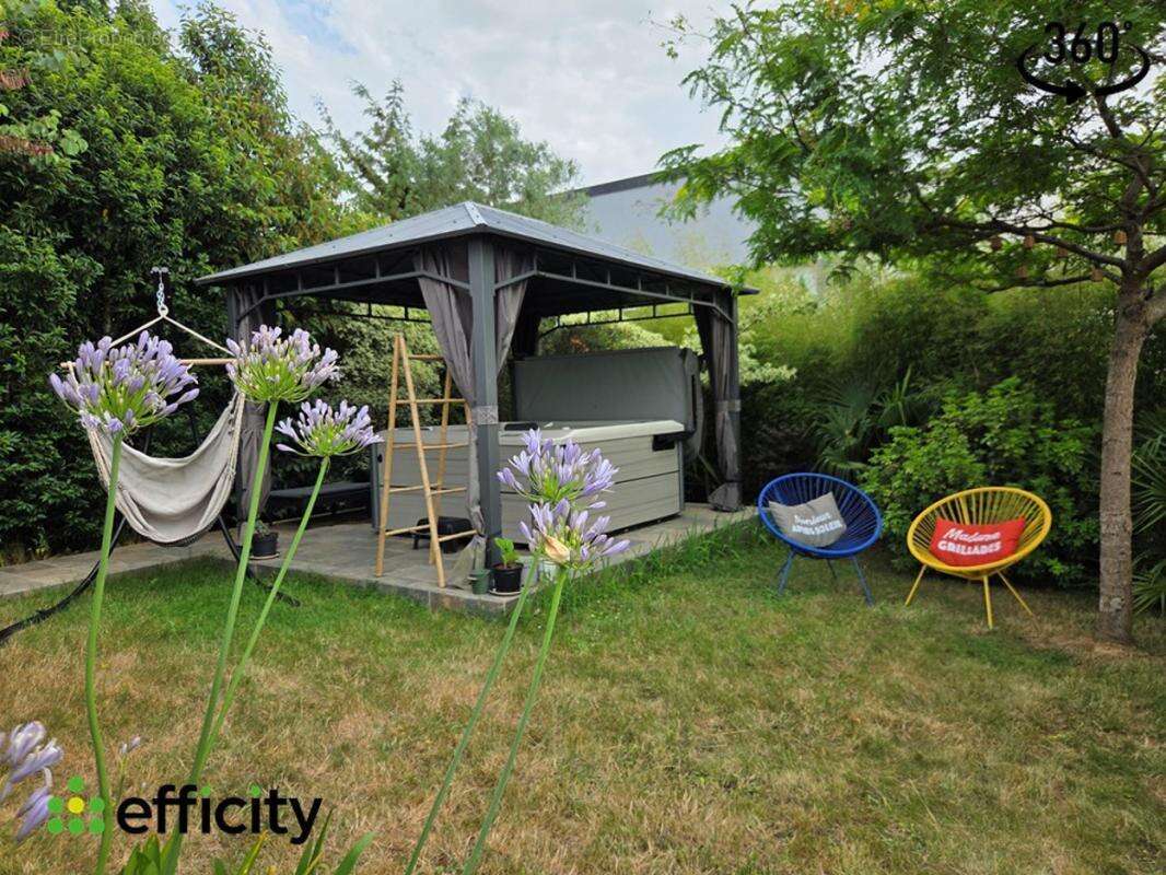 Maison 127 m² à La Chapelle-Des-Fougeretz  - photo 7
