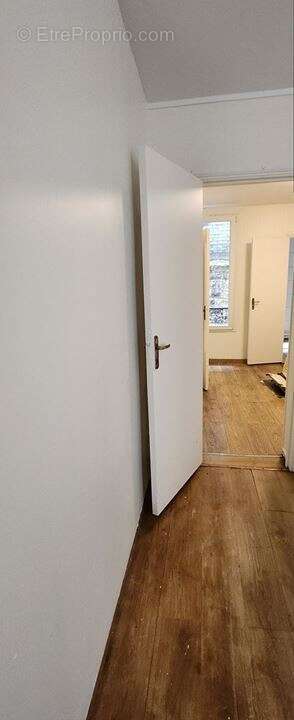 Appartement 25 m² à Paris-18e  - photo 4
