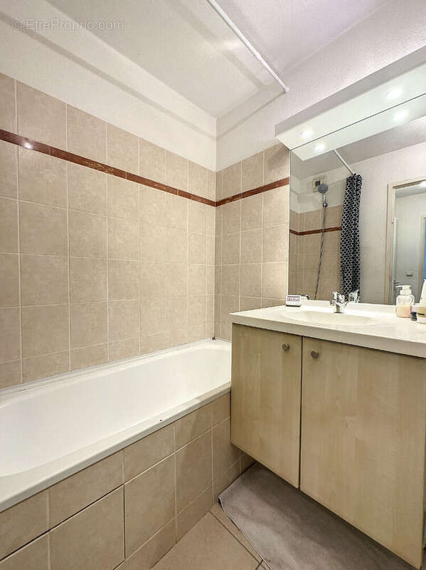 Appartement à L&#039;ISLE-D&#039;ABEAU