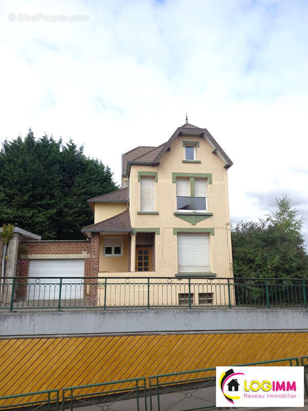 Maison à LE QUESNOY