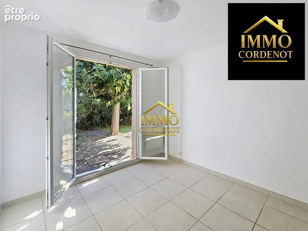 Maison 105 m² à Carqueiranne  - photo 2