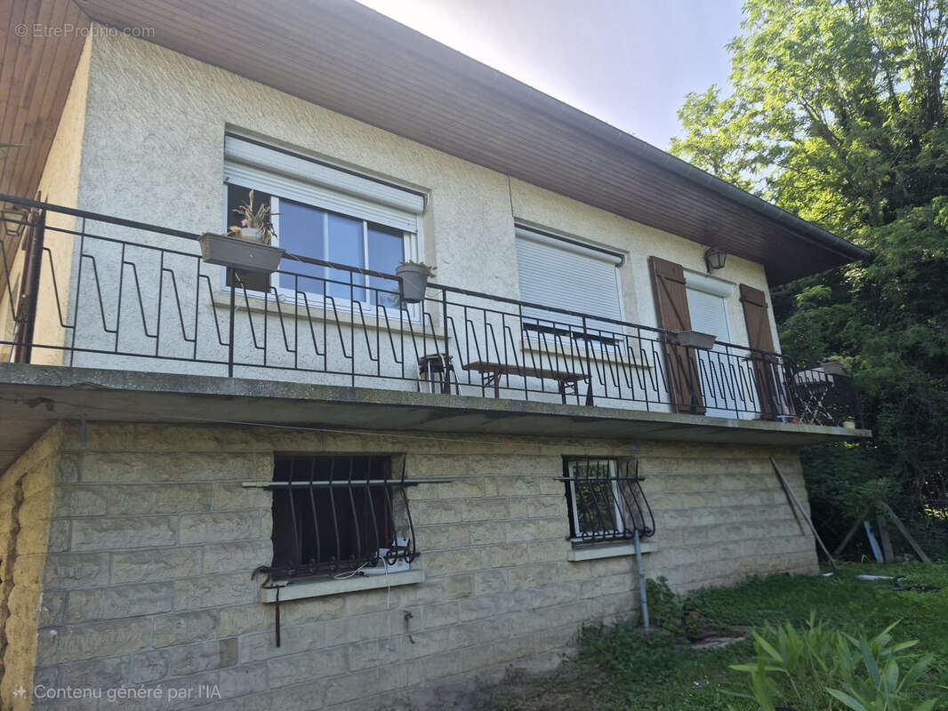 Maison à JOUY-LE-MOUTIER