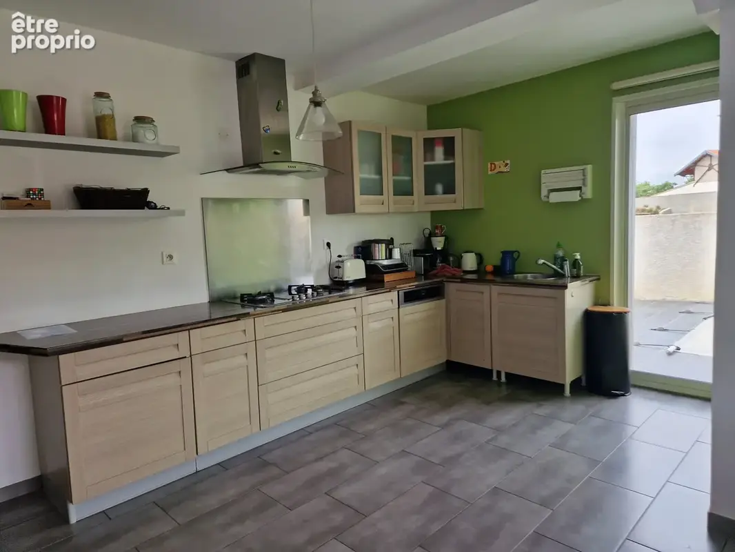 -Exclusivité-Saint Marcel- villa R+1 avec piscine et garage - photo 7