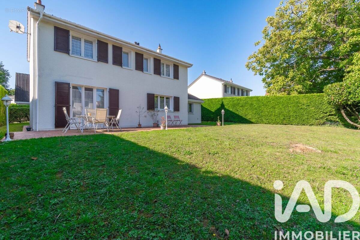 Photo 1 - Maison à SAINT-FARGEAU-PONTHIERRY