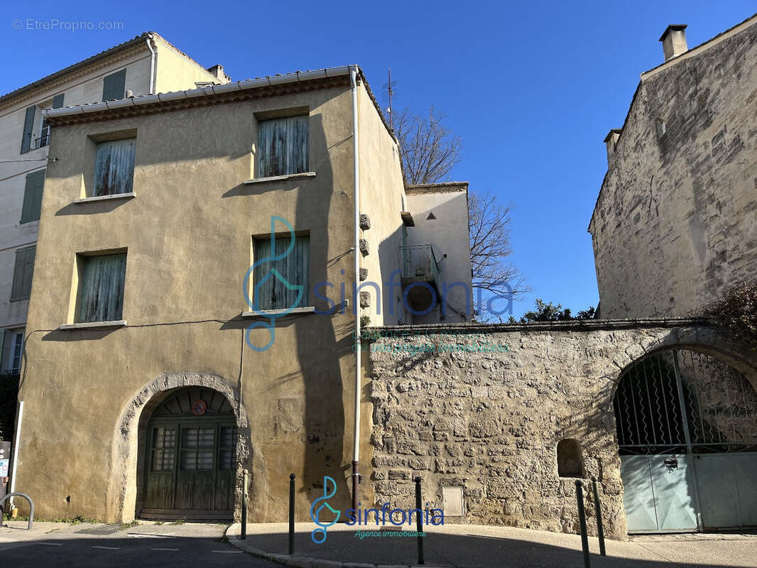 Maison à UZES