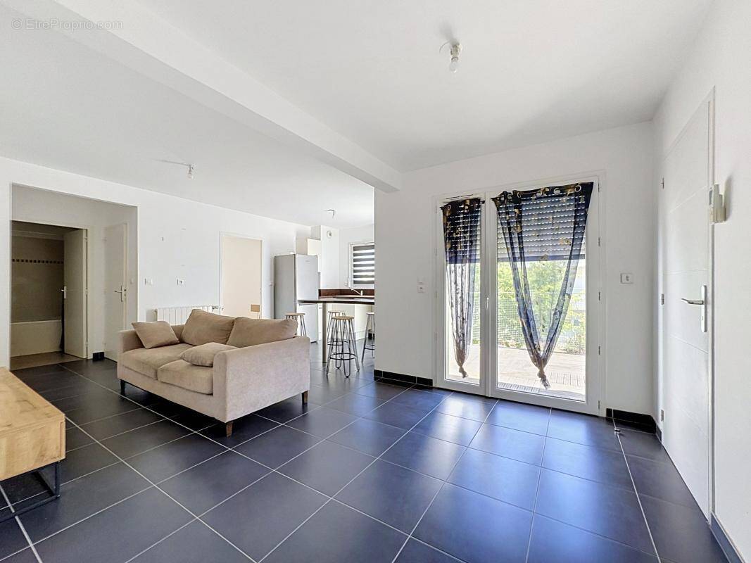 Appartement à PERIGNY